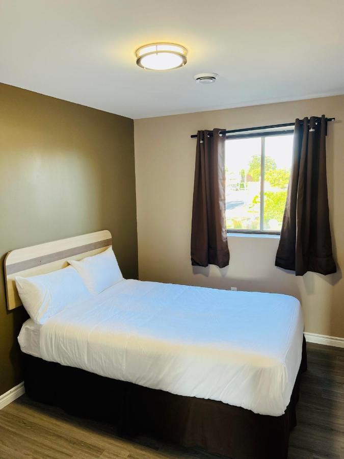 Super 8 By Wyndham Niagara Falls On Exterior foto