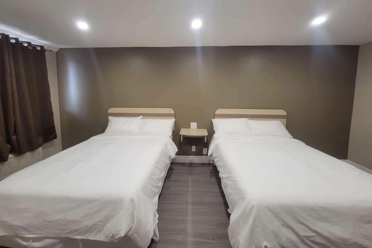 Super 8 By Wyndham Niagara Falls On Exterior foto