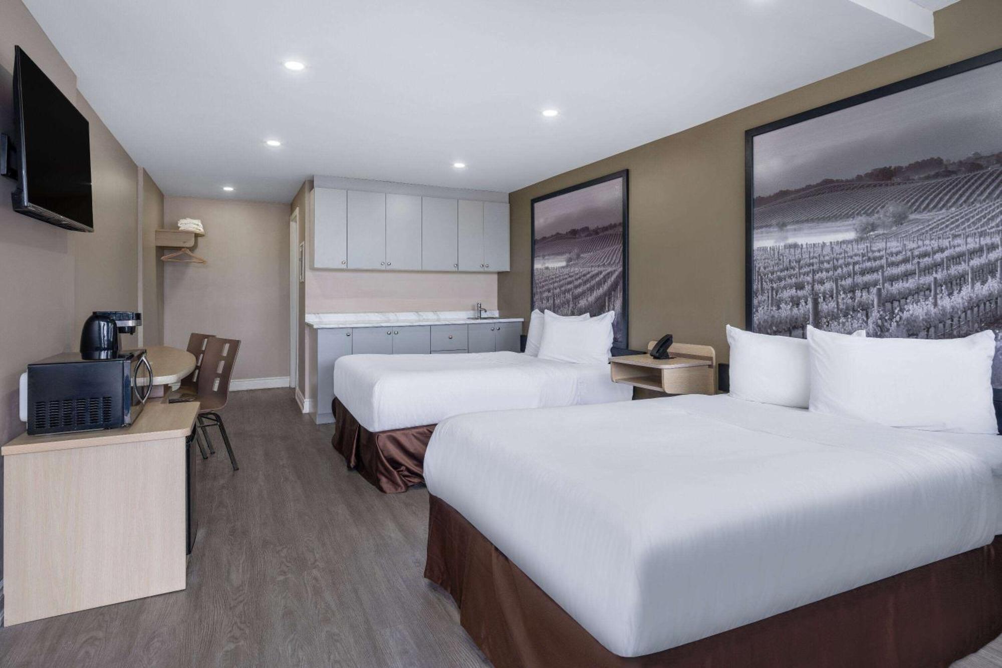Super 8 By Wyndham Niagara Falls On Exterior foto