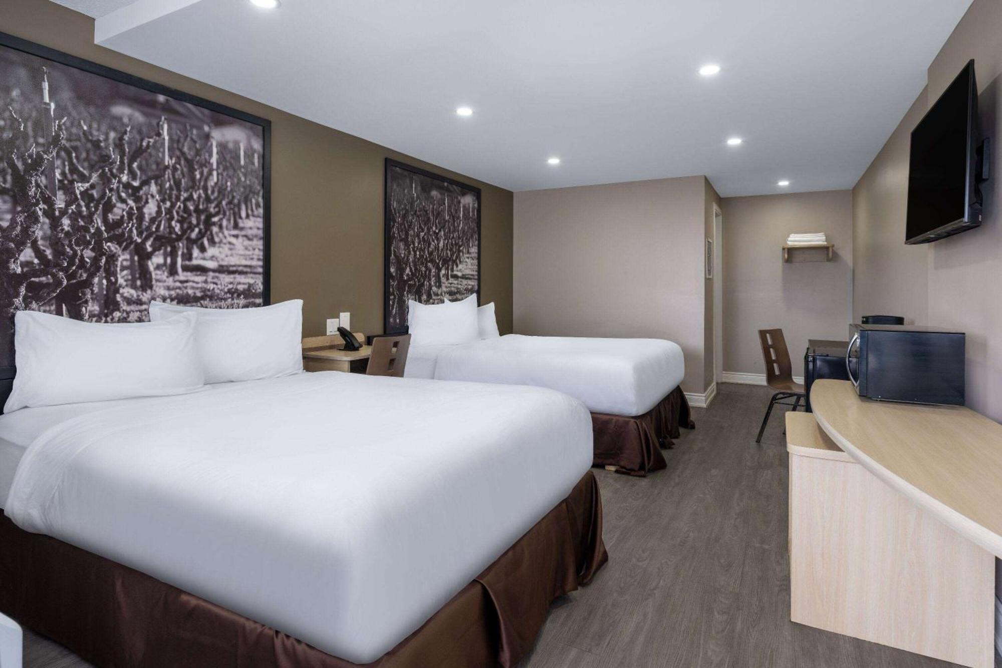 Super 8 By Wyndham Niagara Falls On Exterior foto